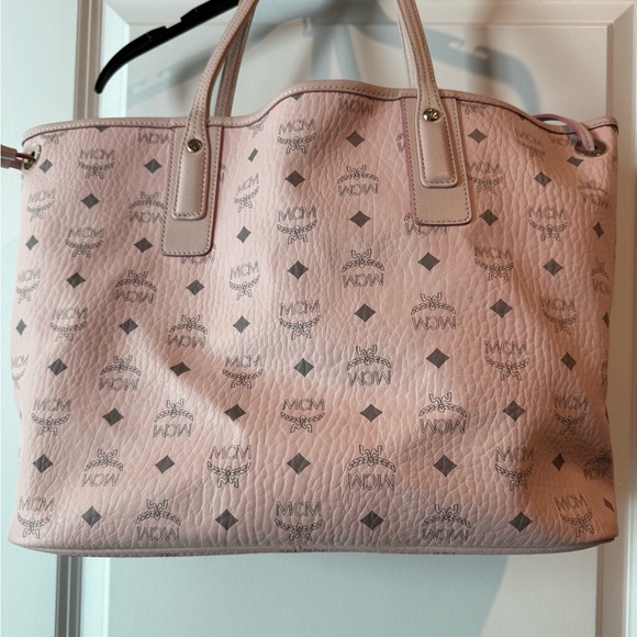 MCM powder pink tote. - Picture 6 of 17